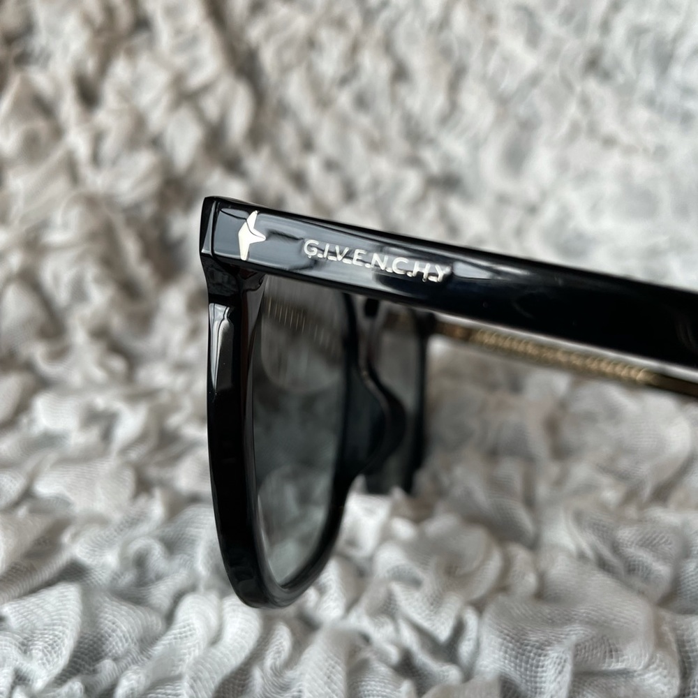🔥HP🔥💥NWT💥 Givenchy sunglasses - Picture 13 of 15